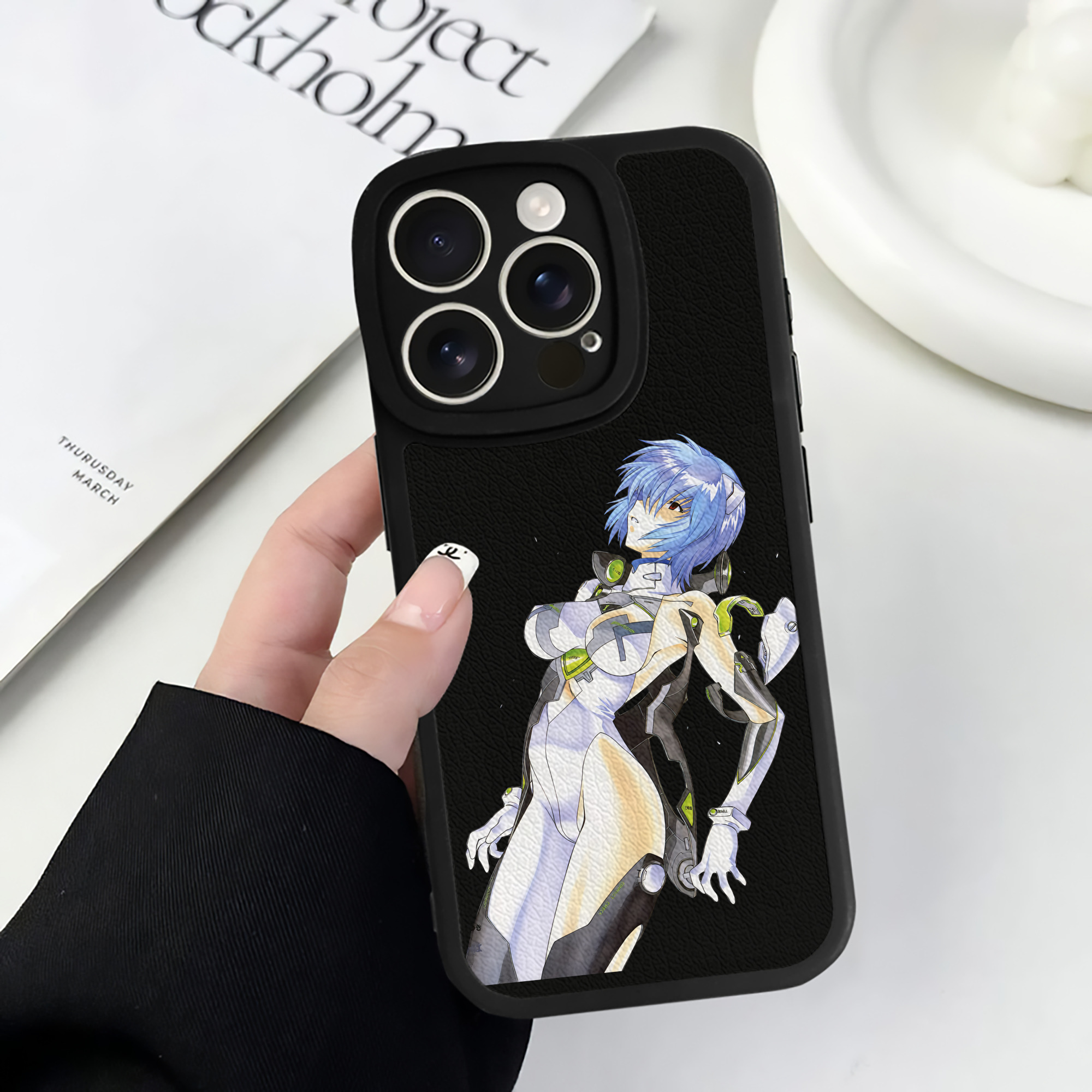 （画像用） EVA 新世紀エヴァンゲリオン 【iPhone 16シリーズ対応】シリコンスマホケース（レザー調） 材質：シリコン